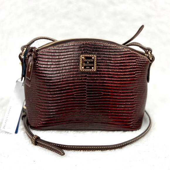 Dooney & Bourke Handbags - Dooney & Bourke Suki Crossbody Bag